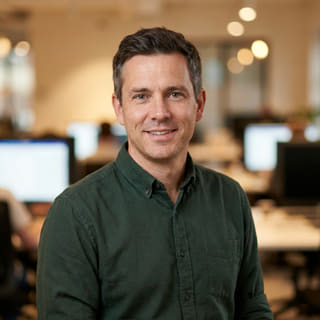 Daniel Carter, apresentado como Diretor de Tecnologia na Falésia Rendivo, em imagem de perfil